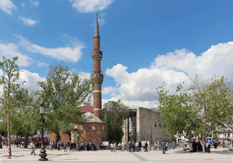 La mosquée Hacı Bayram à Ankara — un lieu saint et un türbe du XVe siècle
